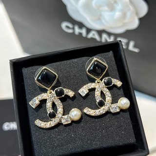 ☑️CHANEL香奈儿c2双c 黑色菱形珍珠耳钉耳环