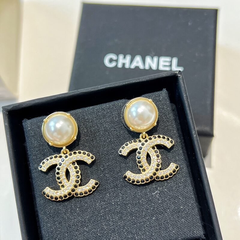 ☑️CHANEL香奈儿c2双c 珍珠黑钻耳钉耳环 - Image 7