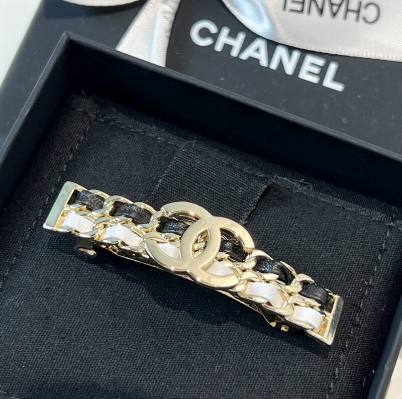 ☑️CHANEL香奈儿双c黑白皮绳发夹发卡 - Image 9