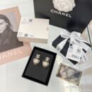 ☑️CHANEL香奈儿c2双c满钻桃心爱心耳钉耳环
