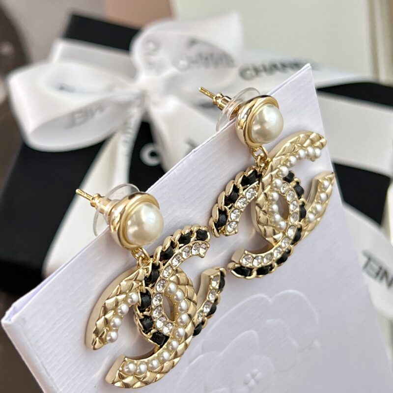 ☑️CHANEL香奈儿c2双c黑皮绳珍珠耳钉耳环 - Image 10