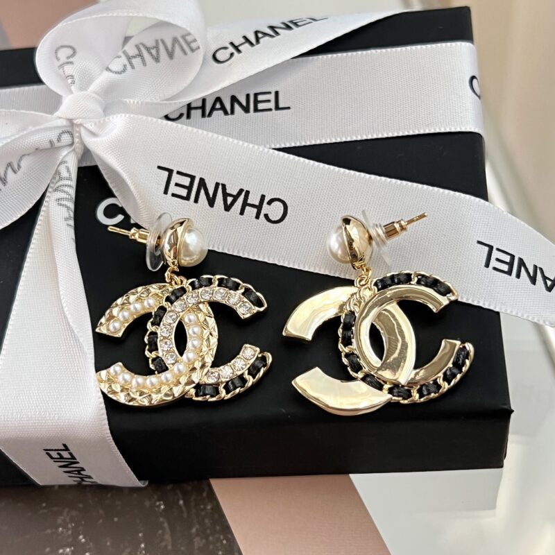 ☑️CHANEL香奈儿c2双c黑皮绳珍珠耳钉耳环 - Image 8