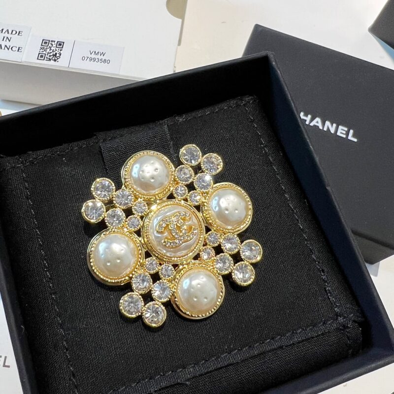 ☑️CHANEL香奈儿双c珍珠胸针 - Image 5