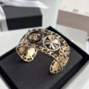 ☑️CHANEL香奈儿双c黑皮绳开口手镯