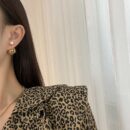 ☑️DIOR迪奥镂空珍珠耳钉耳环