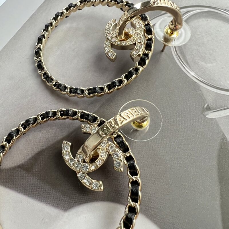 ☑️CHANEL香奈儿双c黑皮绳圆形耳钉耳环 - Image 10