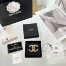 ☑️CHANEL香奈儿双c满钻方钻胸针