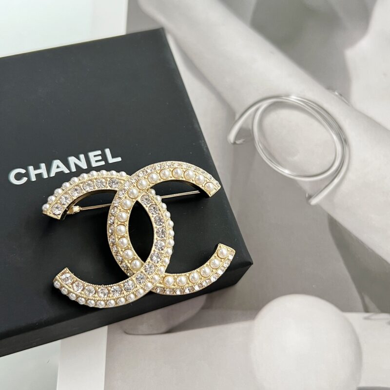 ☑️CHANEL香奈儿双c珍珠胸针 - Image 9