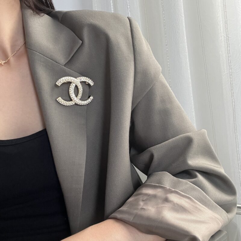 ☑️CHANEL香奈儿双c珍珠胸针 - Image 4