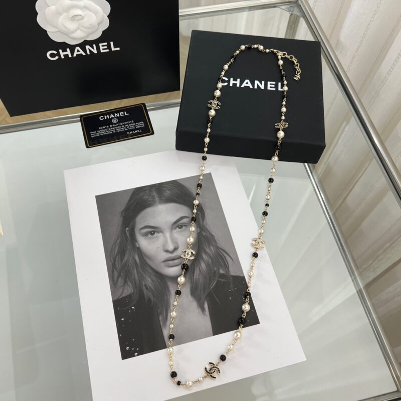 ☑️CHANEL香奈儿珍珠双c黑钻毛衣链项链