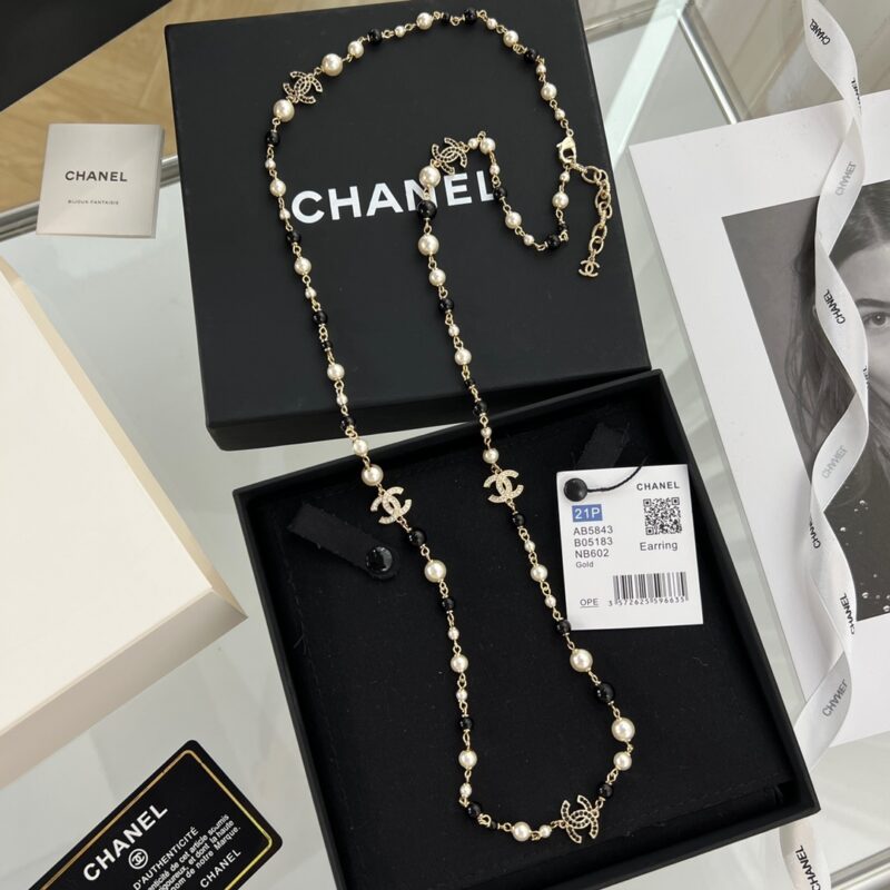 ☑️CHANEL香奈儿珍珠双c黑钻毛衣链项链 - Image 6