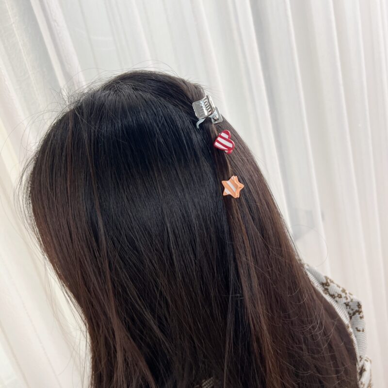 MIU MIU缪缪金属星星爱心发夹发卡三件套 - Image 4