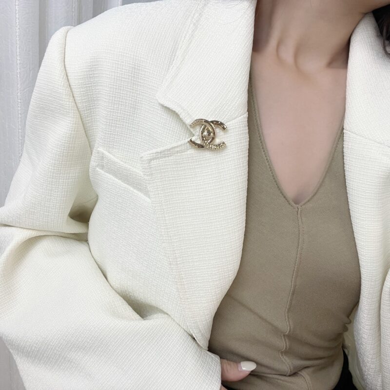 ☑️CHANEL香奈儿金色双c胸针 - Image 5
