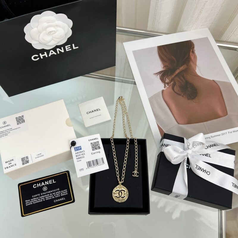 ☑️CHANEL香奈儿双c 圆牌项链颈链 - Image 3