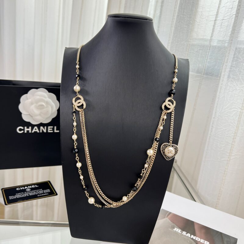 ☑️CHANEL香奈儿双c桃心黑白钻毛衣链项链 - Image 7