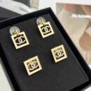 ☑️CHANEL香奈儿双c 方形耳钉耳环