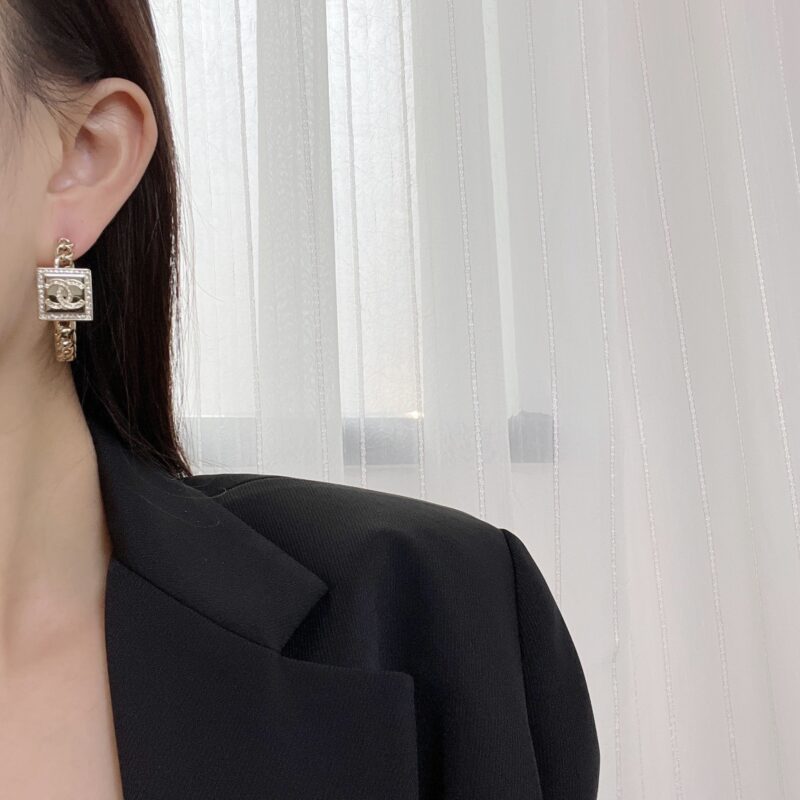☑️CHANEL香奈儿双c 方形耳钉耳环 - Image 4