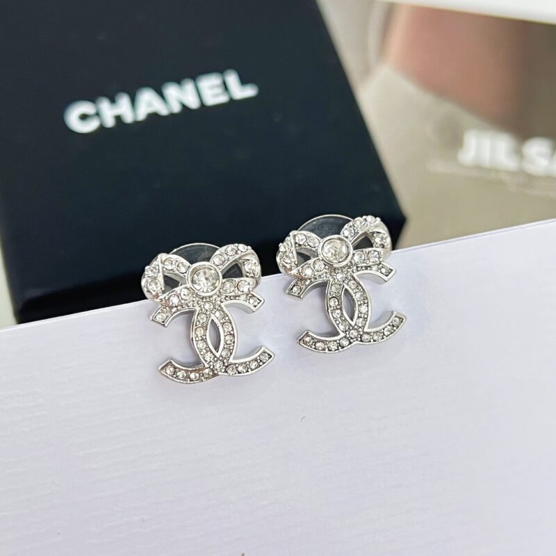 ☑️CHANEL香奈儿双c 满钻蝴蝶结耳钉耳环 - Image 8