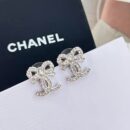 ☑️CHANEL香奈儿双c 满钻蝴蝶结耳钉耳环