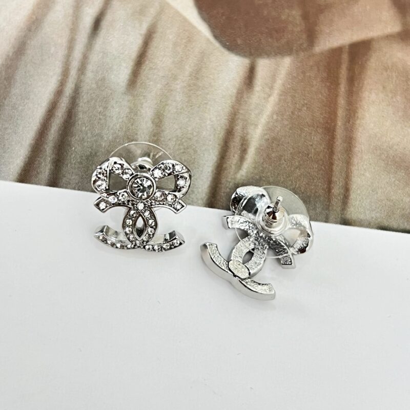 ☑️CHANEL香奈儿双c 满钻蝴蝶结耳钉耳环 - Image 10