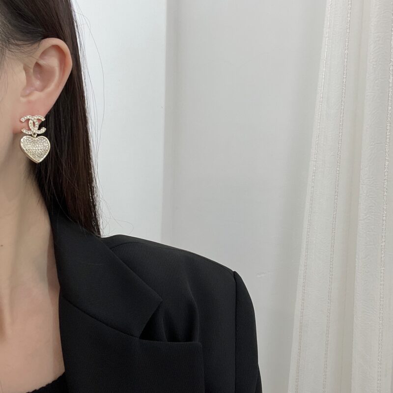 ☑️CHANEL香奈儿c2双c桃心爱心耳钉耳环 - Image 8