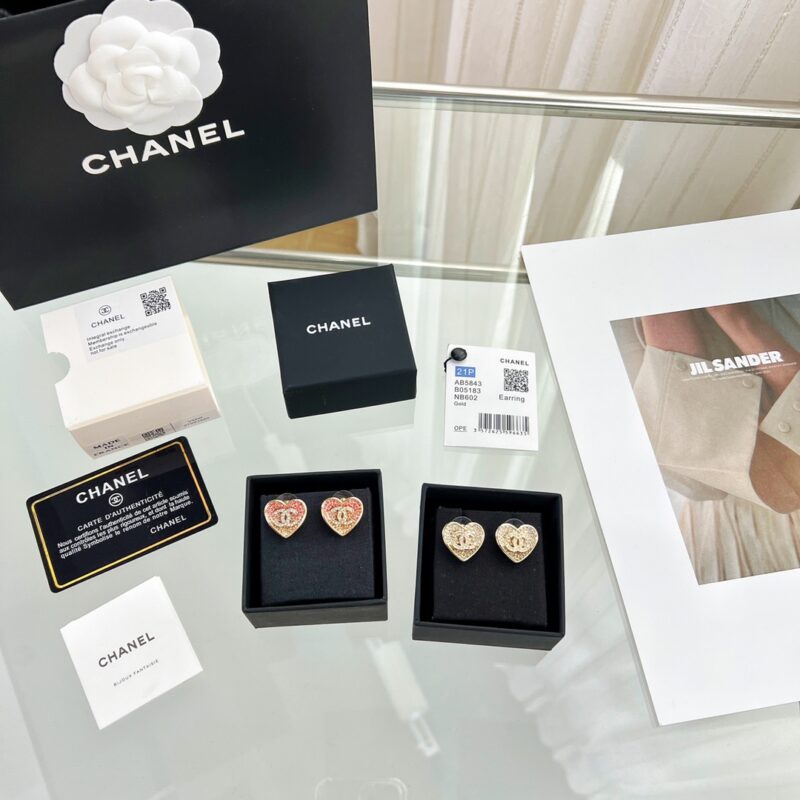 ☑️CHANEL香奈儿c1双c桃心爱心耳钉耳环 - Image 5