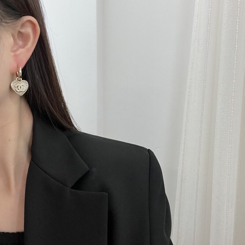 ☑️CHANEL香奈儿c2双c桃心爱心耳钉耳环 - Image 9