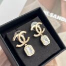 ☑️CHANEL香奈儿双c方钻耳钉耳环