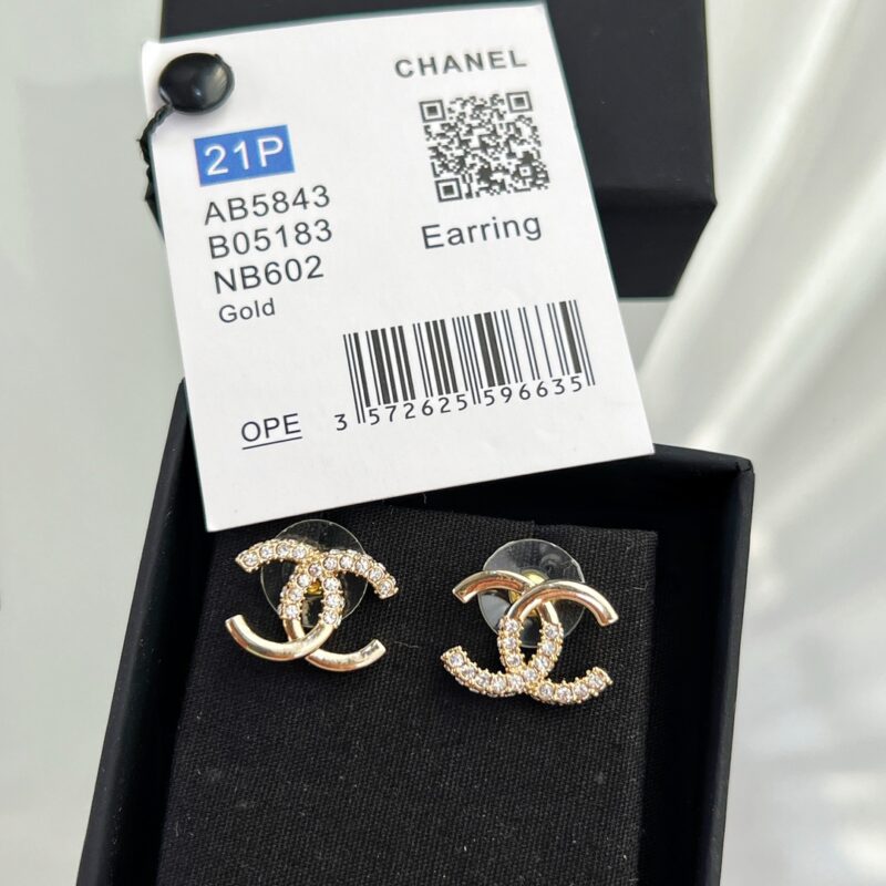 ☑️CHANEL香奈儿双c半钻耳钉耳环 - Image 5