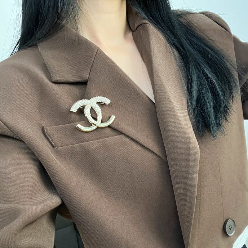 ☑️CHANEL香奈儿双c半钻胸针 - Image 4