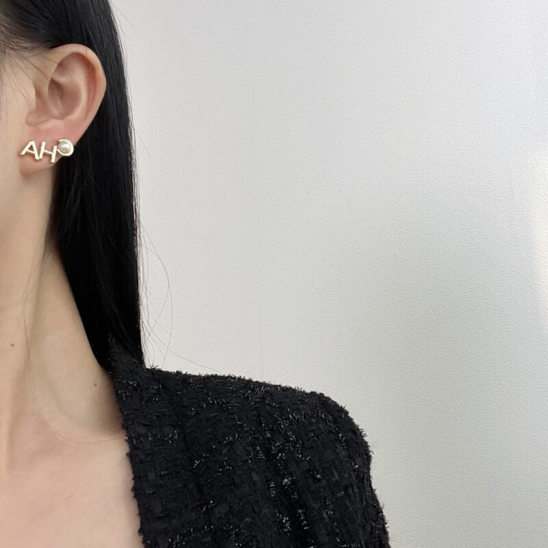 ☑️CHANEL香奈儿双c不对称字母珍珠耳钉耳环