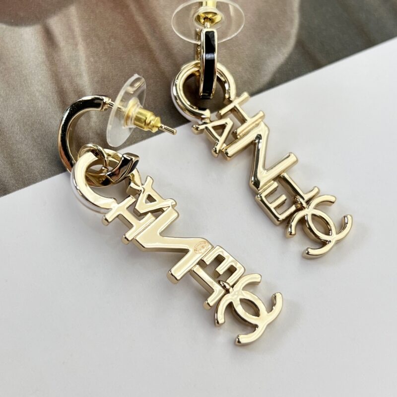 ☑️CHANEL香奈儿金色双c字母耳钉耳环 - Image 10