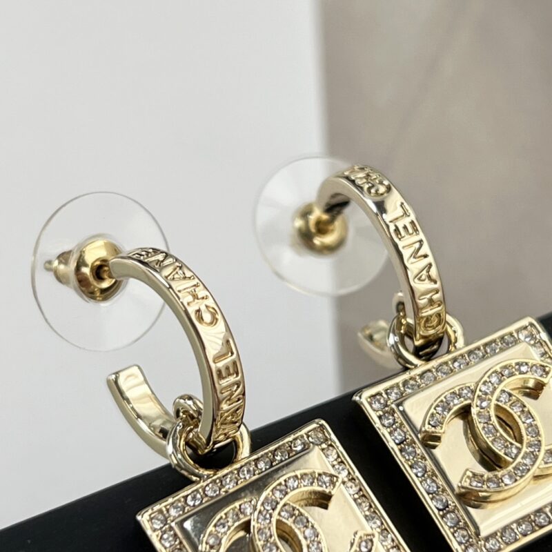 ☑️CHANEL香奈儿c2金色双c方形耳钉耳环 - Image 8