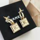 ☑️CHANEL香奈儿c2金色双c方形耳钉耳环
