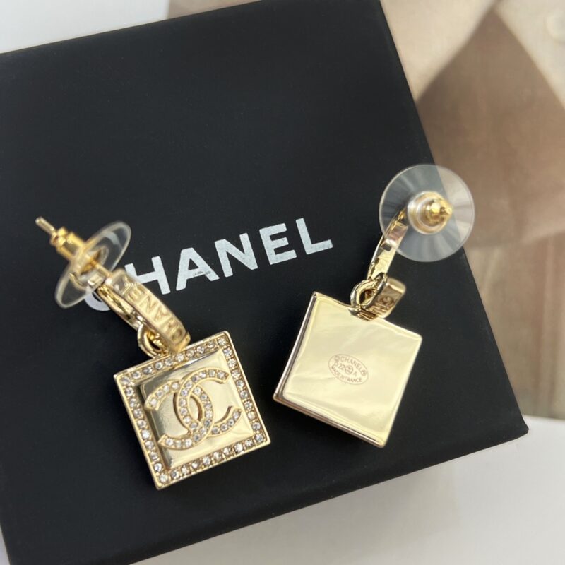 ☑️CHANEL香奈儿c2金色双c方形耳钉耳环 - Image 10