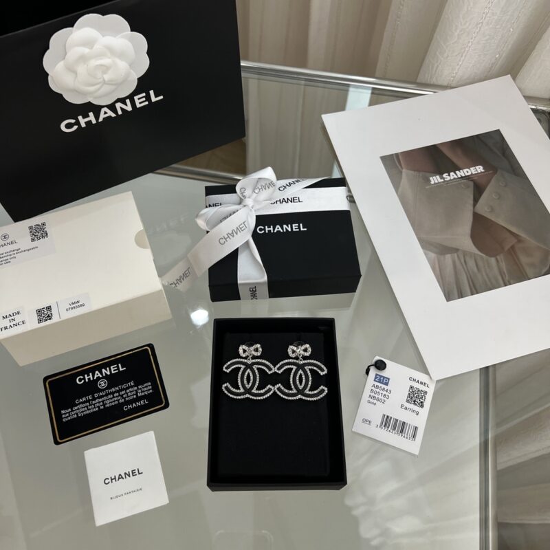 ☑️CHANEL香奈儿c2双c蝴蝶结耳钉耳环 - Image 3