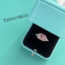 ☑️TIFFANY&Co.蒂芙尼方形粉钻戒指