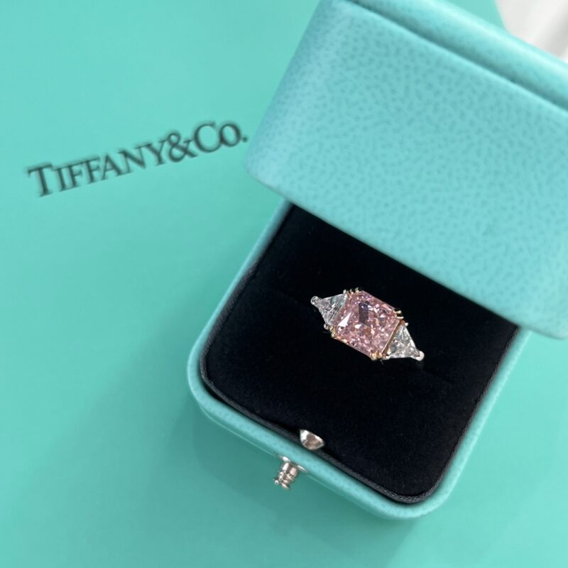 ☑️TIFFANY&Co.蒂芙尼方形粉钻戒指 - Image 4