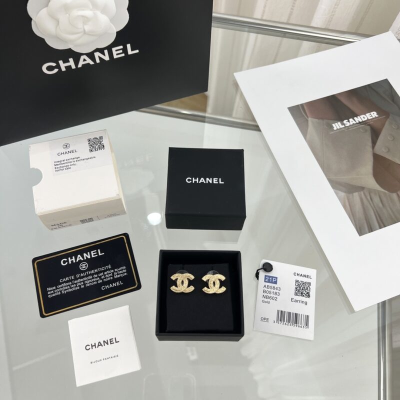 ☑️CHANEL香奈儿双c耳钉耳环 - Image 3