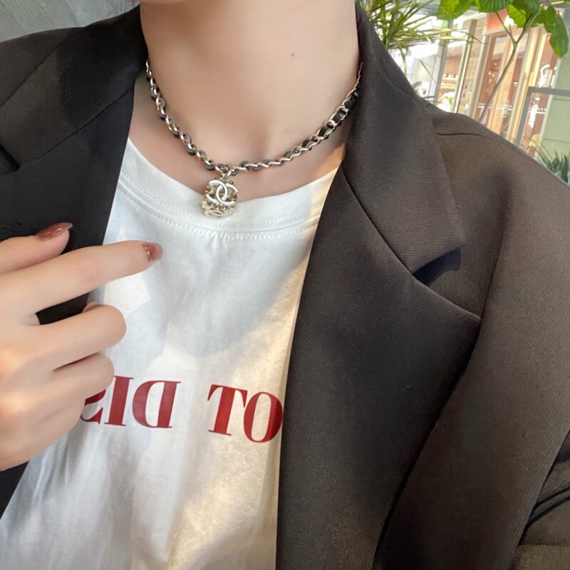 ☑️CHANEL香奈儿双c方形黑皮绳项链 - Image 7