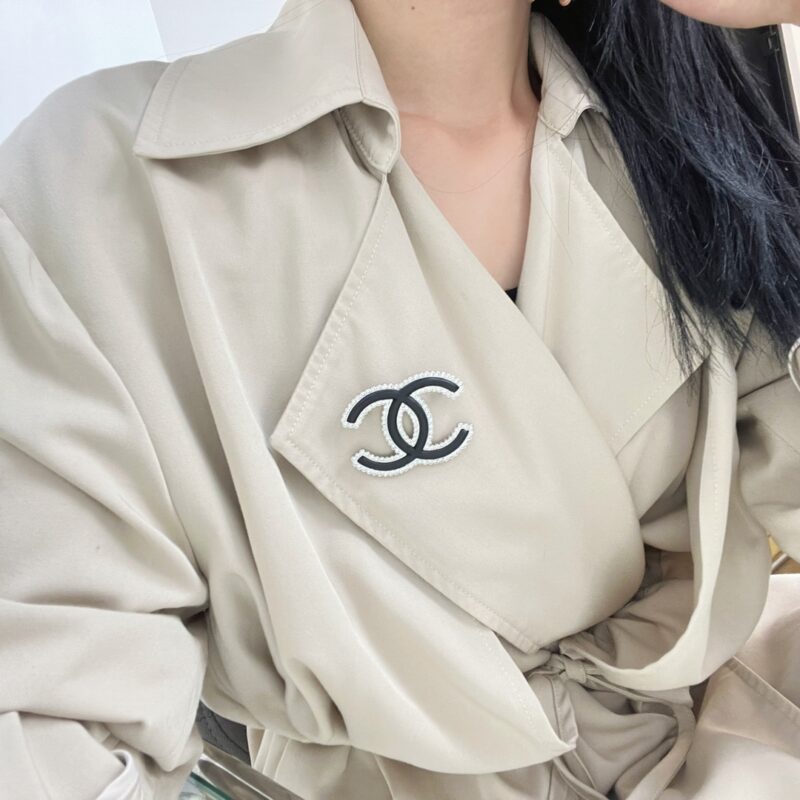 ☑️CHANEL香奈儿双c黑皮满钻胸针 - Image 5