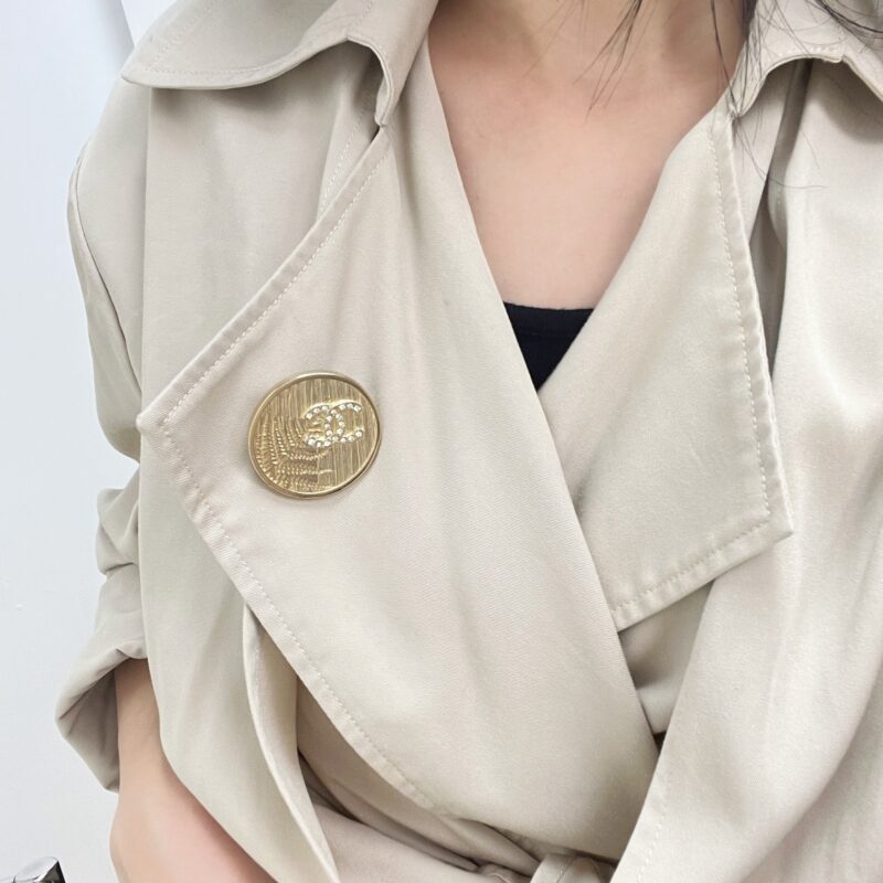 ☑️CHANEL香奈儿双c金色圆形麦穗胸针 - Image 6