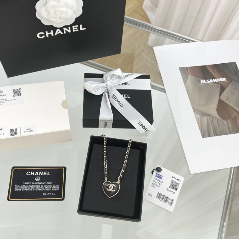 ☑️CHANEL香奈儿双c桃心爱心项链 - Image 3