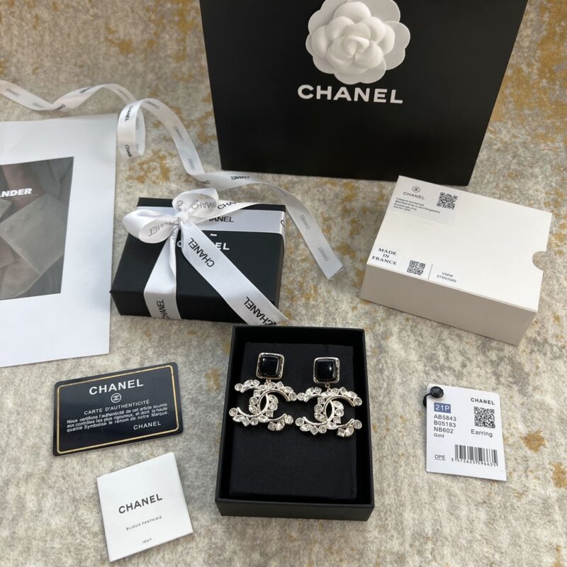 ☑️CHANEL香奈儿c2双c黑色方形耳钉耳环 - Image 3
