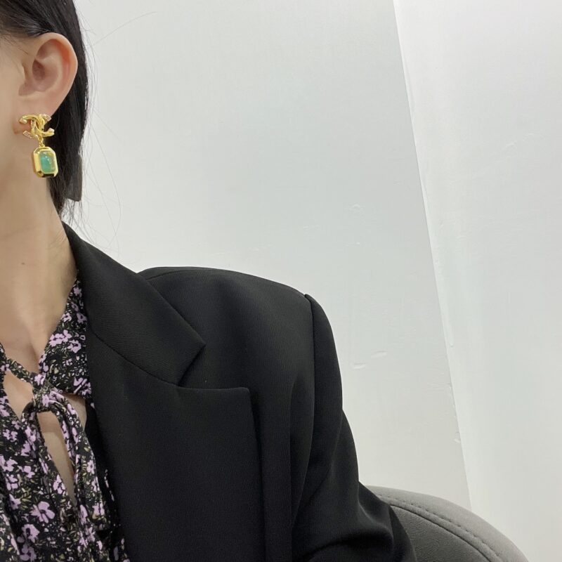 ☑️CHANEL香奈儿c2双c绿方形耳钉耳环 - Image 5