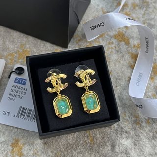 ☑️CHANEL香奈儿c2双c绿方形耳钉耳环