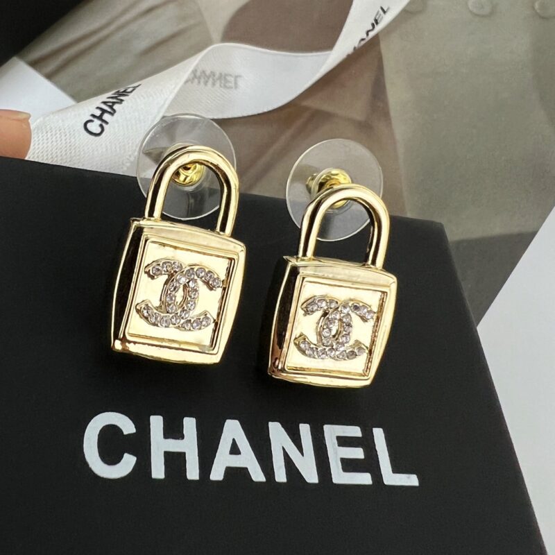 ☑️CHANEL香奈儿c1双c锁头🔒耳钉耳环 - Image 8