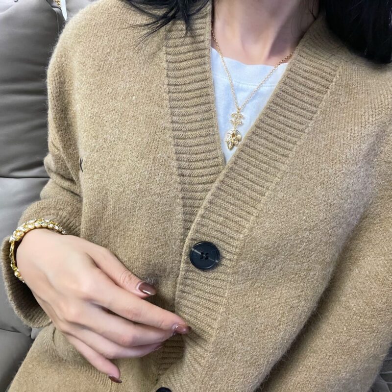 ☑️CHANEL香奈儿双c麦穗金色叶子项链 - Image 4