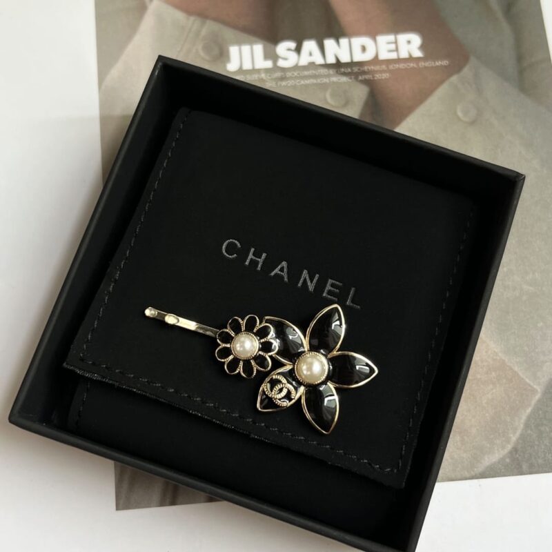 ☑️CHANEL香奈儿双c黑色花朵发夹发卡