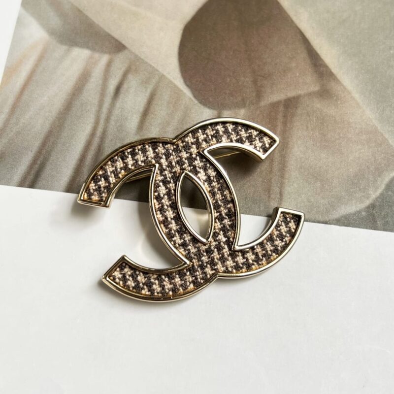 ☑️CHANEL香奈儿双c毛绒胸针 - Image 7
